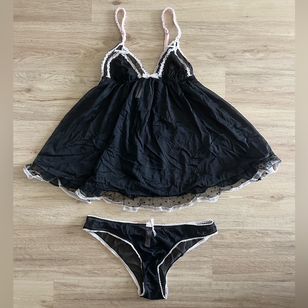 🔹Victoria's Secret Babydoll Lingerie Set